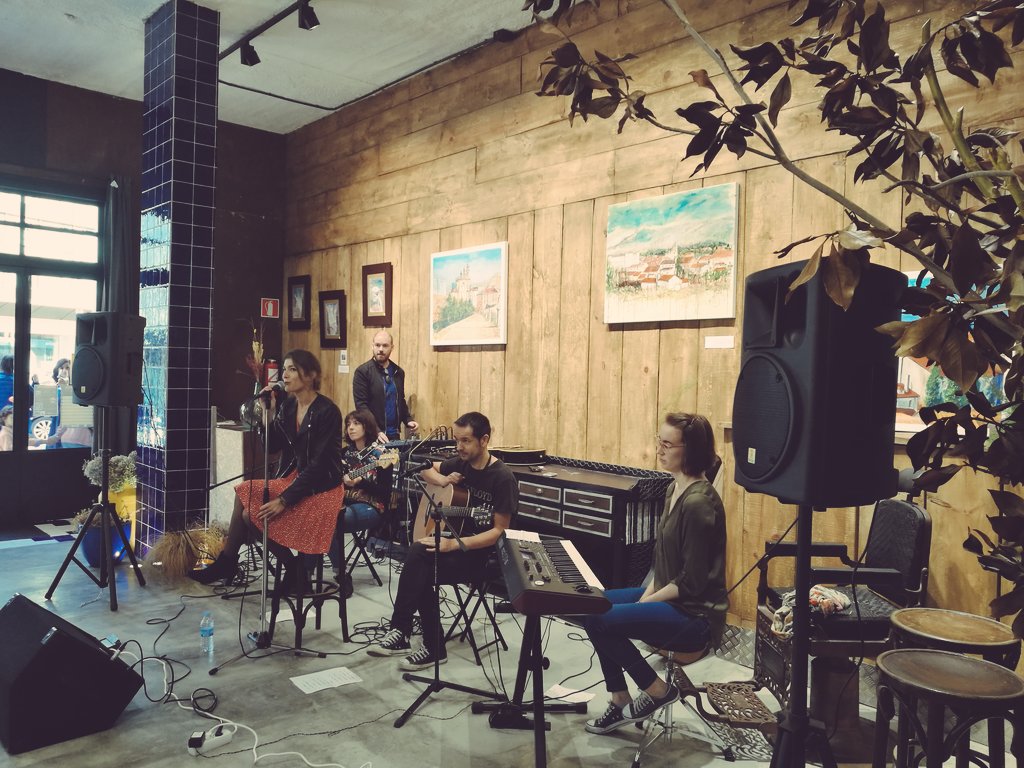 la_dance's tweet photo. Now playing at #LaFábricaDeLaImagen en #Sada https://t.co/h0VDL4V7dF
