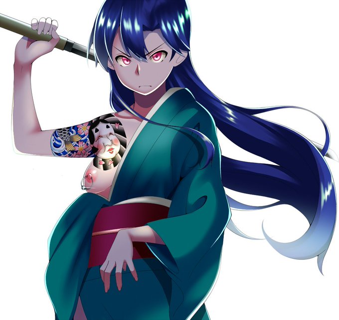 かっこいい千早は乳首にピアスをしています 