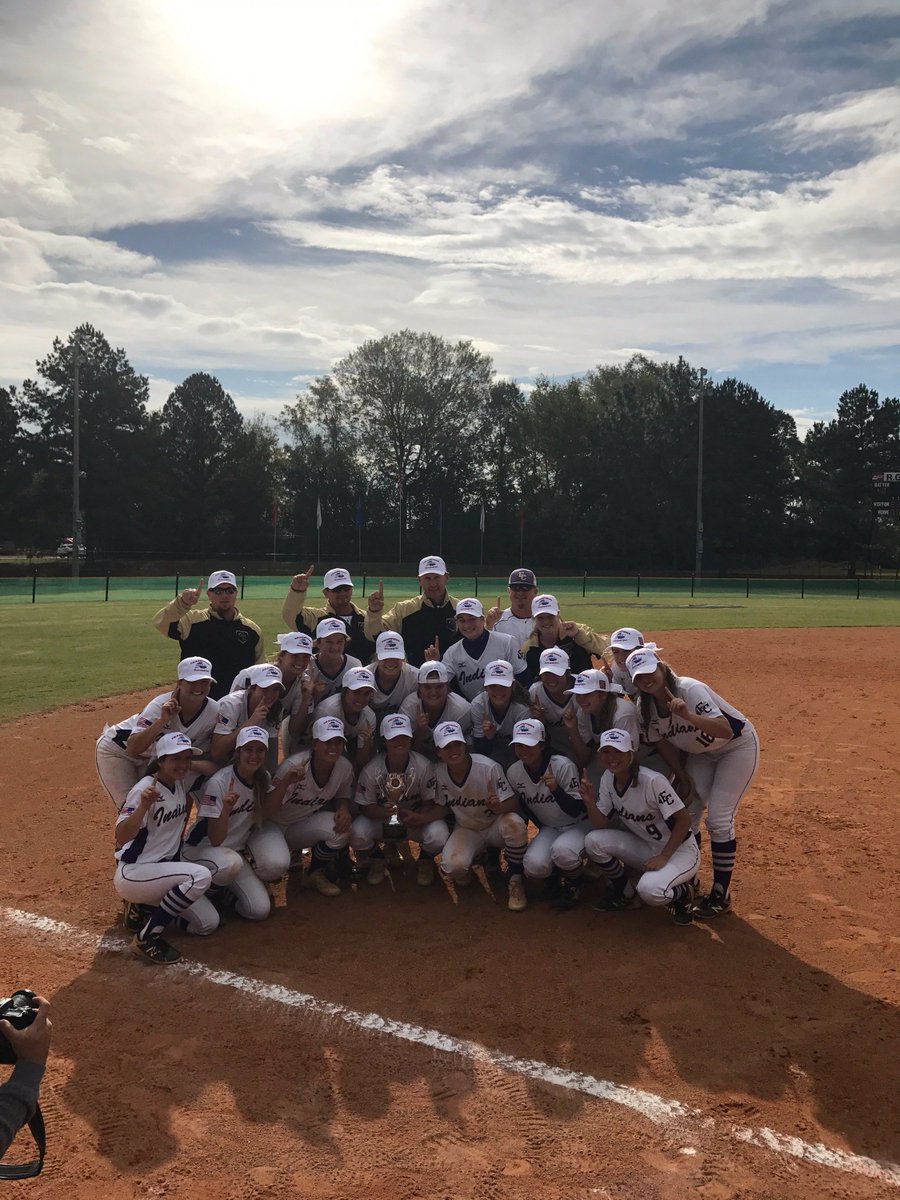 Congratulations to the #EastCoweta Indians - the 2017 #7AFastPitchChampions! @MizunoFastpitch