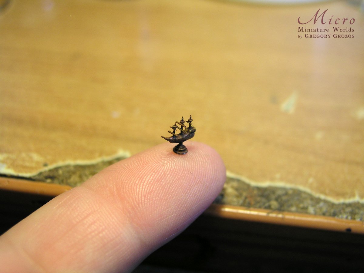 GregoryGrozos's tweet photo. Tiny details to be added to a miniature library I am building. #miniatureart #micro
Visit: https://t.co/GFkhFUY4ho https://t.co/rk8U4Jyaxt