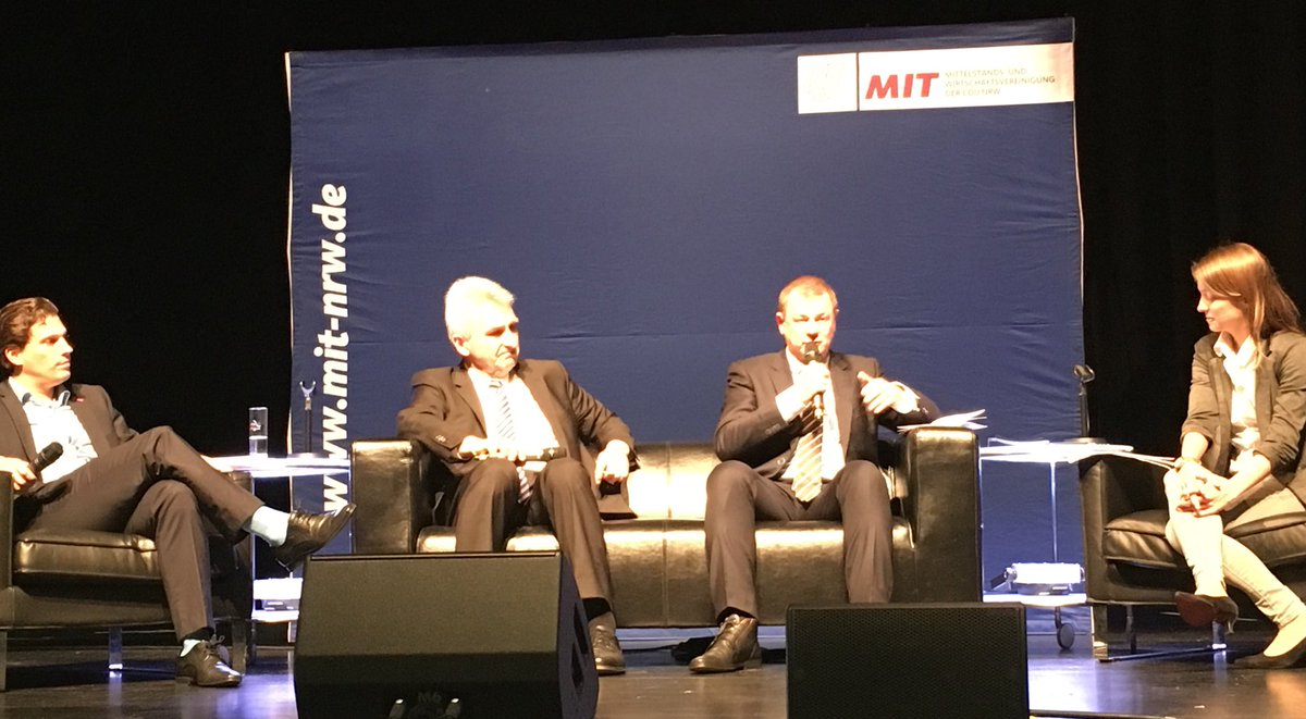 Tolle Gäste <a href="/mit_nrw/">MIT NRW</a> mit klarem Bekenntnis #Europa aus Sicht des Mittelstandes. <a href="/JakobNora/">Nora Jakob</a> <a href="/a_pinkwart/">Andreas Pinkwart</a> <a href="/markuspieperMEP/">Markus Pieper</a> +Hubertus Porschen