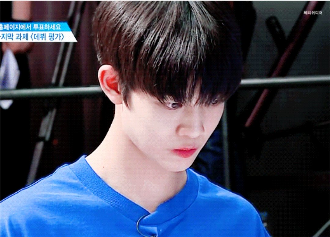 dOLa_Wr's tweet photo. 년 : 전에 신경 쓰인다고 했던 애, 알고 보니 애인이 있더라고...
넨 : 바보야. 골키퍼 있다고 슛 안 날릴거야? 
딥 : 형들, 근데 골키퍼가 공 가지고 있는데 차면 파울이에요.

#딥윙 #딥윙연성 #딥윙_연성 https://t.co/vyeusSvZU2