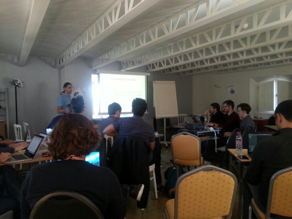 fchabanois's tweet image. One decision at a time #evolutionarydesign #socratesfr