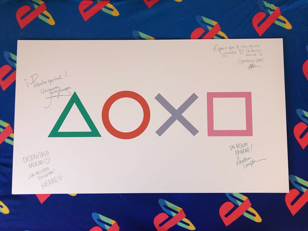 hersimmar's tweet photo. Entre los que hagáis RT se sorteará este póster firmado por @andreacompton @javier_ruescas @GonzaloCaps 💕💕#PlayLink https://t.co/m28mOfGJDX https://t.co/UJTjtNGA9H