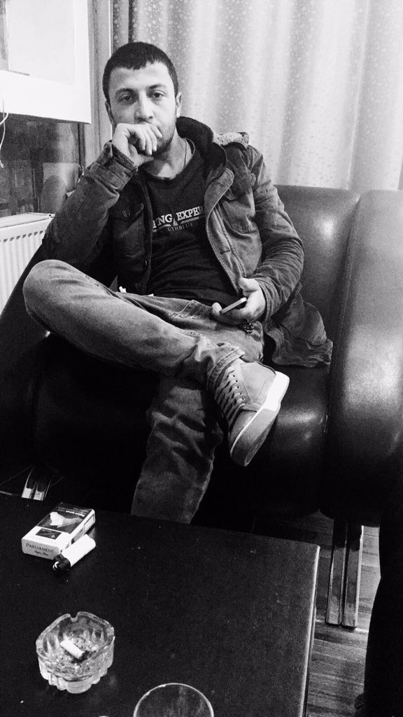 Güzel hayat isteyen,
güzel insan biriktirsin...
-Cemal süreya