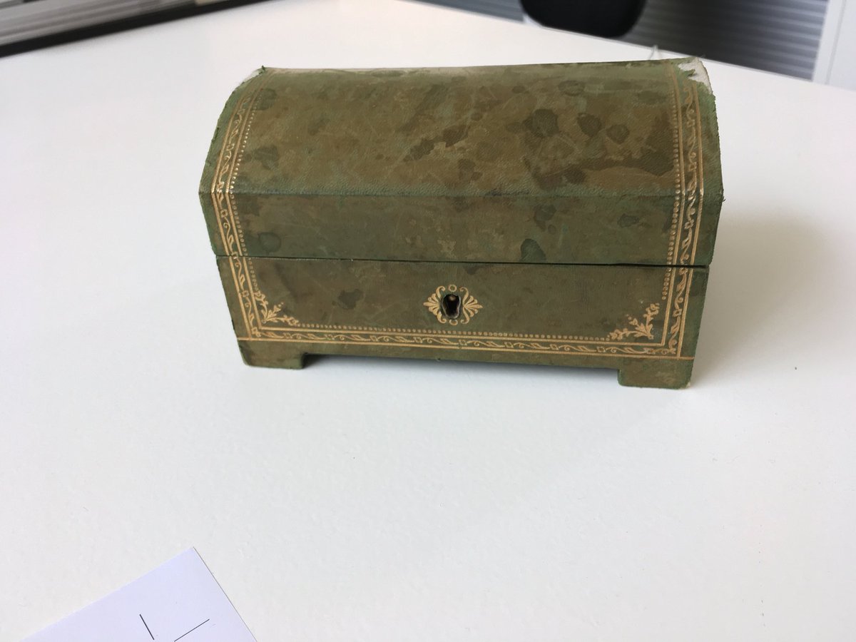 #parcours #artistes #numeriques MMM 3 jeunes #artistes <a href="/artsaucarre/">ARTS²</a> <a href="/artnum/">artnum</a> : Eloise Lega Valentin Farenzena Gavin Sobnack <a href="/MonsPolemuseal/">Pôle muséal Mons</a>