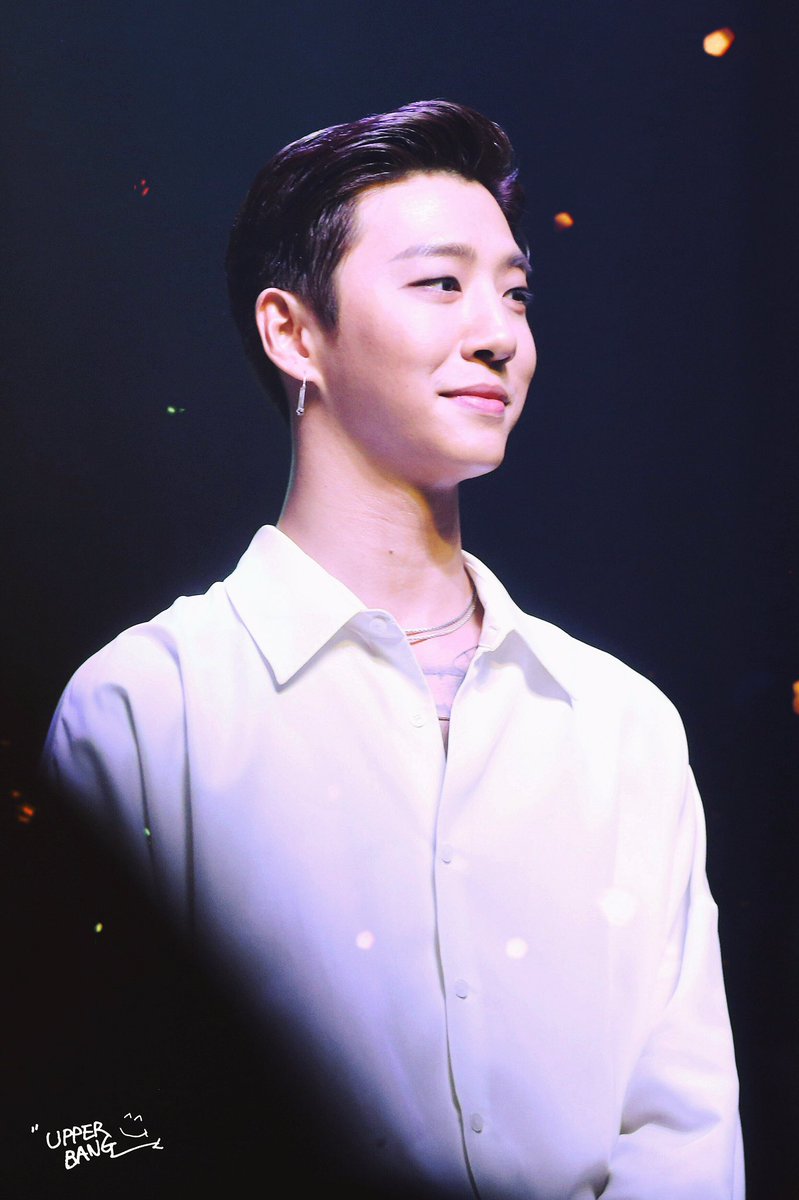 UPPERBANG's tweet photo. 171028 CLIMAX #BAP #방용국 @BAP_Bangyongguk 💕 https://t.co/n2ExzFT7CA