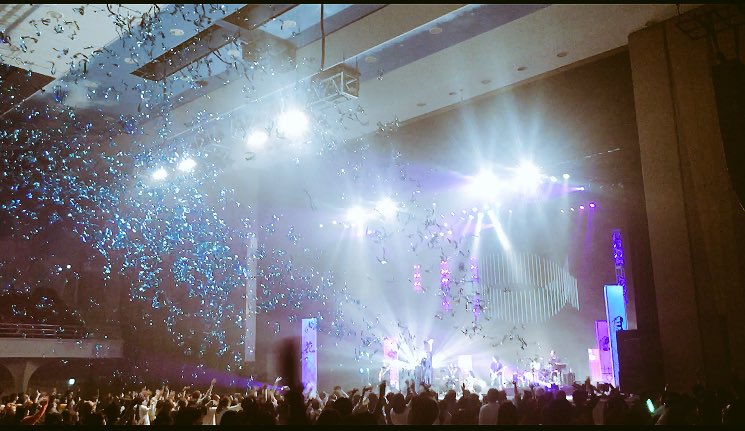 itowokashi_jp's tweet photo. KAMAROCK FESTEVAL 2017〜花鳥風月〜、お世話になりました🗽✨
特効びっくりしました。本当に。

素晴らしいステージ&amp;素晴らしいスタッフさん達に助けられ、久しぶりのライブ楽しめました…！

また是非に🙇
#イトヲカシ https://t.co/RGROHmIiWc