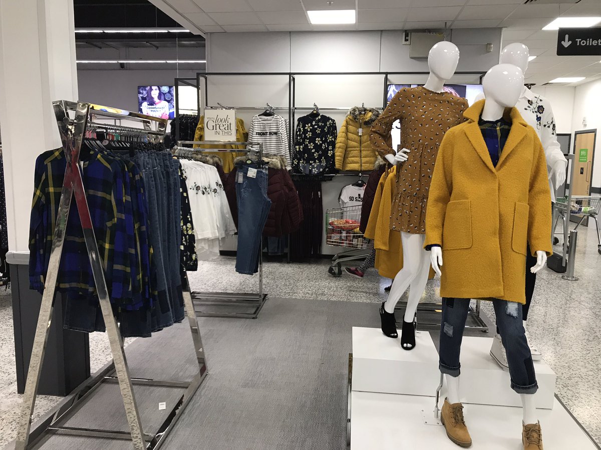 asdabarnsley's tweet photo. #New Asda George Refit at #AsdaBarnsley @Georgeatasda @asda https://t.co/FPIH0ibfUg