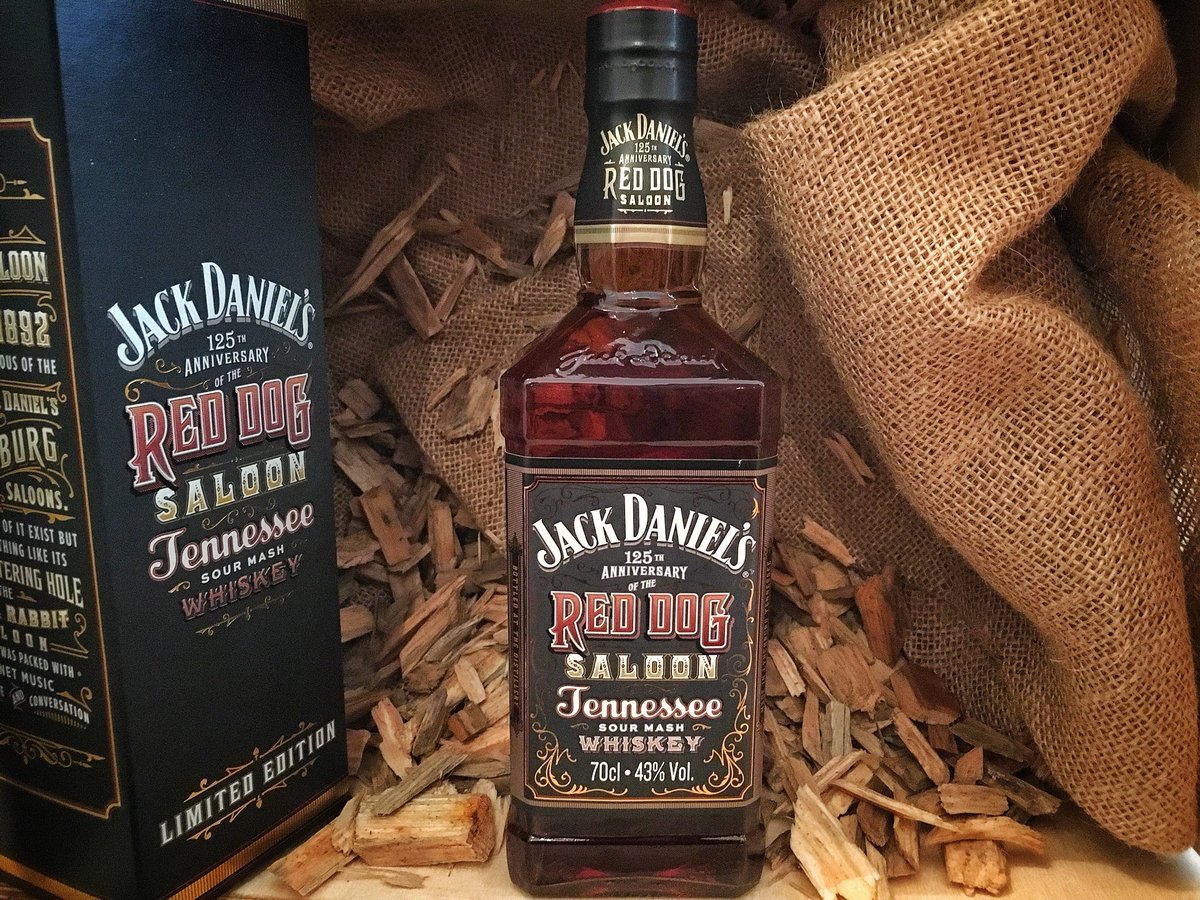 You know it’s a good day when <a href="/JackDanielsUK/">jackdanielsuk</a> send you a present. #reddogsaloon