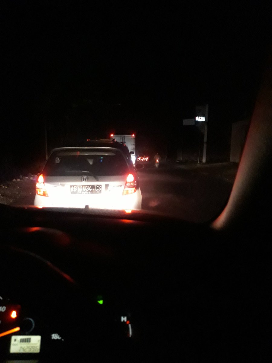 Macet 7 km..kumaha pak tumben ? Cc <a href="/RTMC_PoldaJabar/">RTMC_PoldaJabar</a>