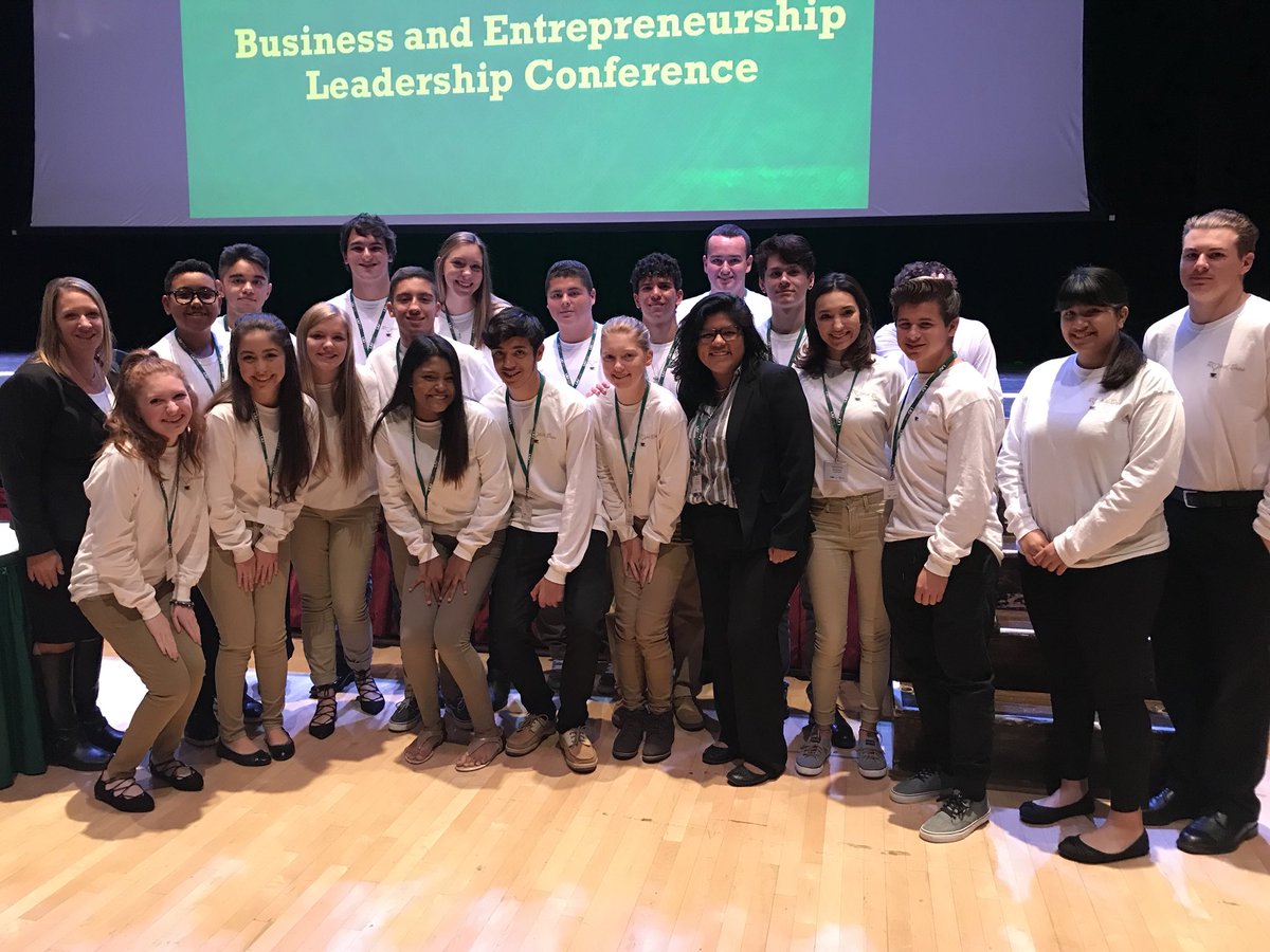rapidbrew's tweet image. Great day at @LIUPost for Rapid Brew yesterday! Our CEO @ZairelLuna made it into the top 9 elevator pitches &amp;amp; we are so proud of her! ❤️☕️