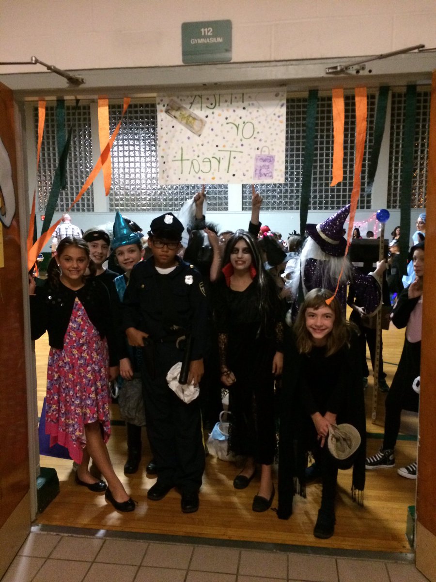 Smsbspa's tweet photo. Lots of fun was had at our Halloween Kids Night Out by our PreK - 5th graders and alumni too! https://t.co/VQQ6I0WB5G