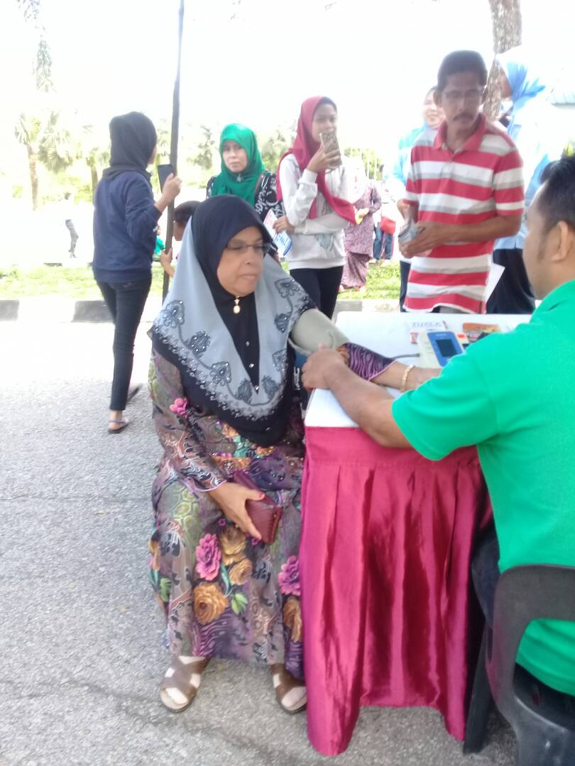 cancunpark's tweet photo. Sekitar Hari Terbuka &amp; Kerjaya Kem PLKN Cancun Park. 
#plkn 2.0
#plkn 2017 https://t.co/LZPDyamAAC