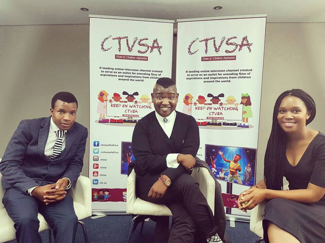 Bongani_Drama's tweet photo. >>>> AaaaaaAaaaaand it's a wrap. Great conversations with future leaders. cc @ctvsa #Host #RiseAfricaConference #CTVSA #Bongani_Drama ππ«ππ€π₯π¬ https://t.co/qhNCHXSiUg