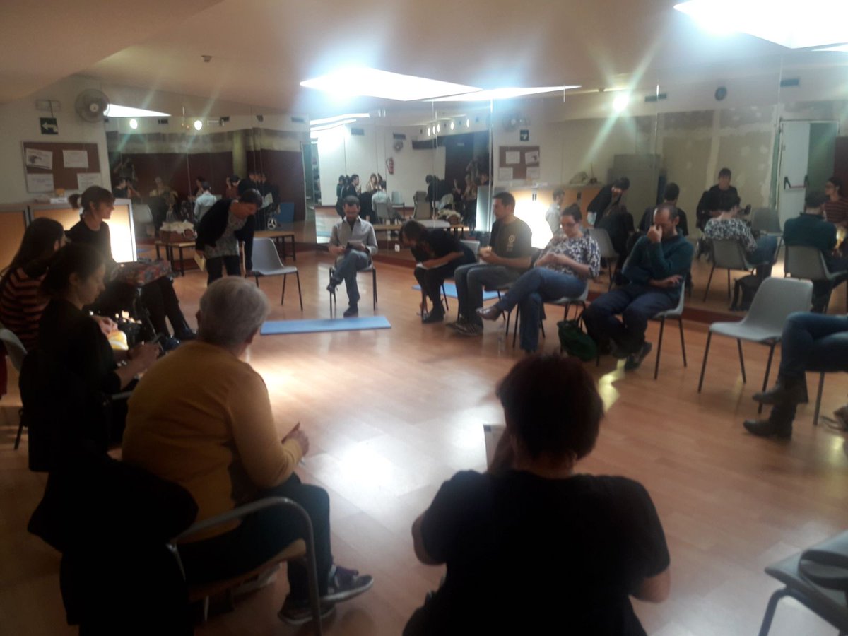 Tras la pausa para comer comienzan los 5 talleres creados para el #EBarriosVK