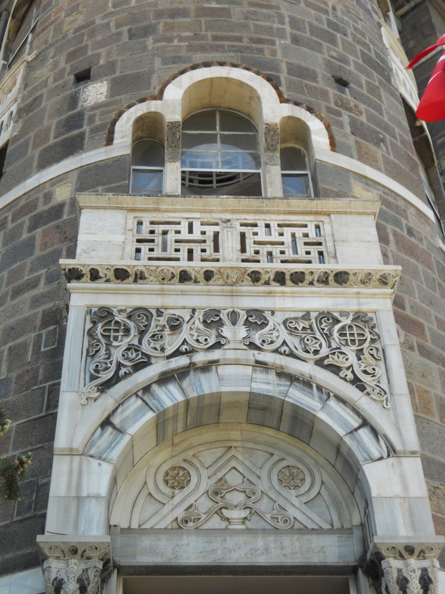 iNihalBasar's tweet image. Splendid example of #HealthArchitecture; old St Roch Hospital, now İzmir&apos;s #EthnographyMuseum is everything from clog-making to lace-making