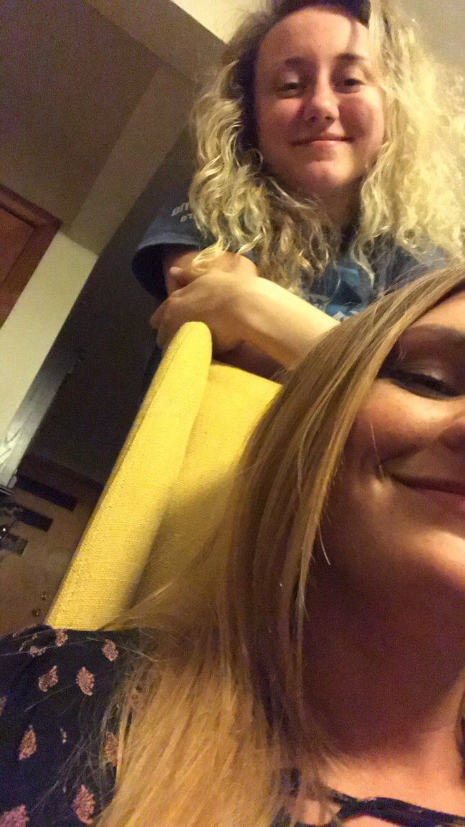 Tay_stamp's tweet photo. Happy bday Ragle. :) @reaganhubbard https://t.co/LwNCIPfXIr
