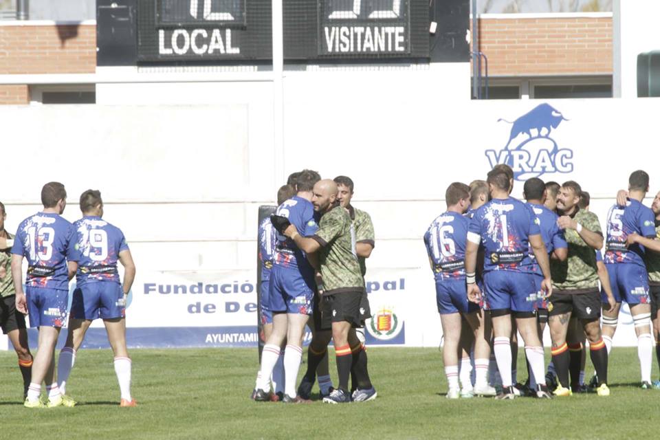 El 2º JEME entrega trofeo al equipo #Rugby <a href="/Gendarmerie/">Gendarmerie nationale</a> #tercertiempo #troisièmemitemps #Ejércitoconeldeporte Fotos flic.kr/s/aHskquGftS