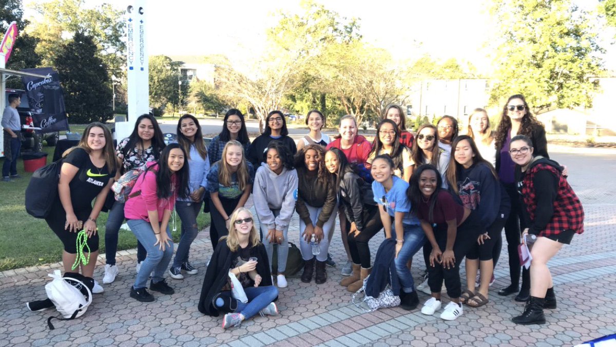 duluthhschorus's tweet photo. Congrats to SWE on getting First Place at the #southerninvitational @SingAtSouthern 💜! #DPTL https://t.co/oaCiPdUpXO