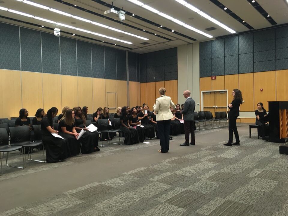 duluthhschorus's tweet photo. Congrats to SWE on getting First Place at the #southerninvitational @SingAtSouthern 💜! #DPTL https://t.co/oaCiPdUpXO