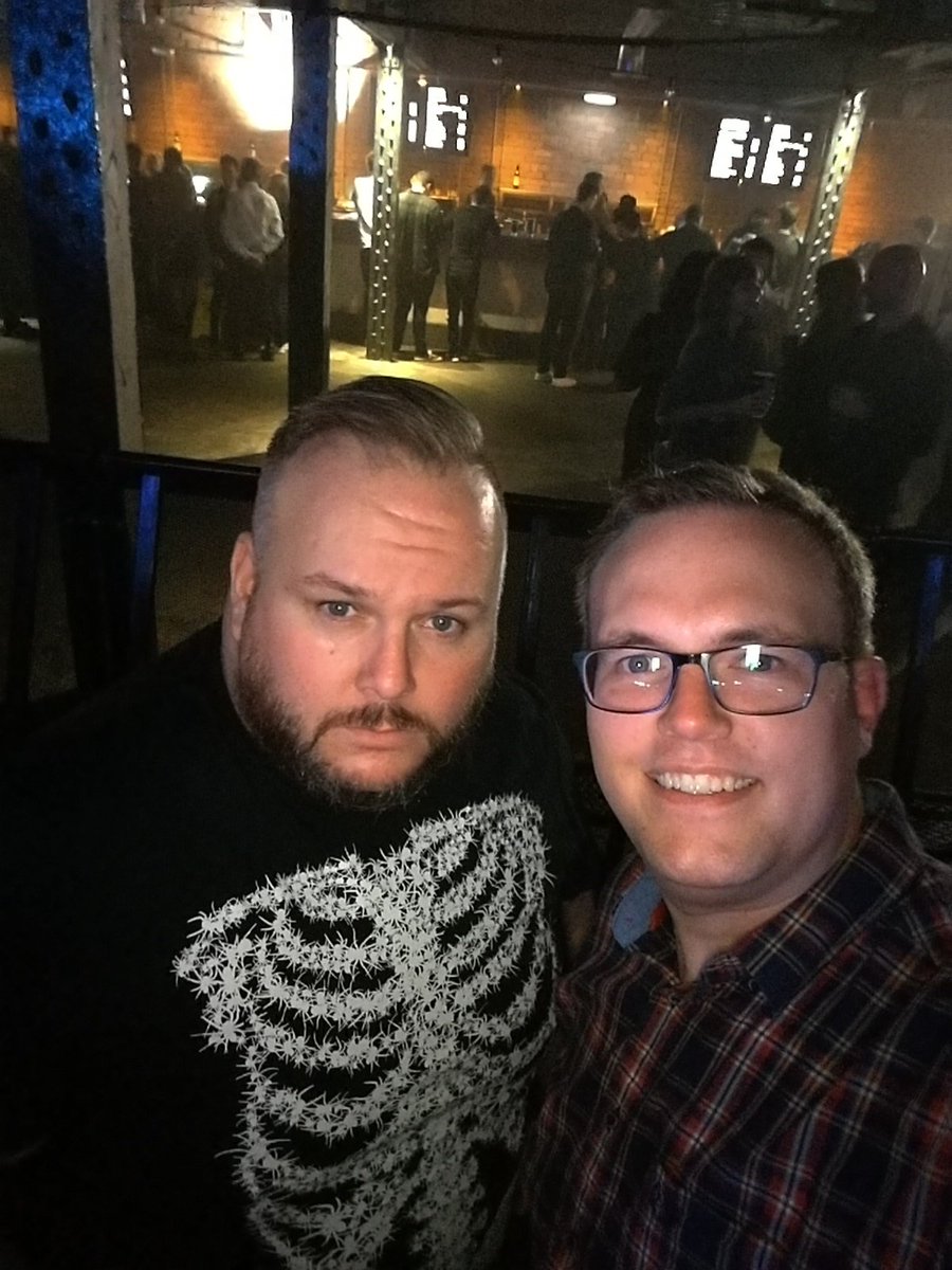 pigeoncase's tweet photo. #VEVOHalloween I think I just met Rag and bone man.... https://t.co/mUs5plXwYg
