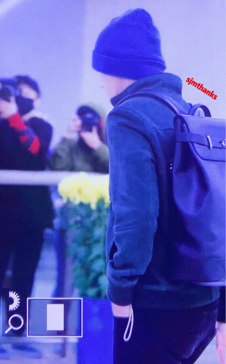 171028 金浦機場到达预览 最好看的李东海 lee donghae [抱抱]long time no see