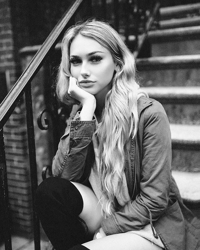 kierahlangdon's tweet photo. ❝ησямαl ρєσρlє s¢αяє мє❞

∘ Tᴀᴛᴇ ᴀɴᴅ Vɪᴏʟᴇᴛ·s Dᴀᴜɢʜᴛᴇʀ;
∘ Cᴀʟᴍ ᴀɴᴅ ᴛɪʀᴇᴅ;
∘ Dʀᴜɢ ᴜsᴇʀ.

❝I ɗση'т fєєƖ ѕαɗ. I ɗση'т fєєƖ αηутнιηg.❞ https://t.co/hPDlNNAjO5