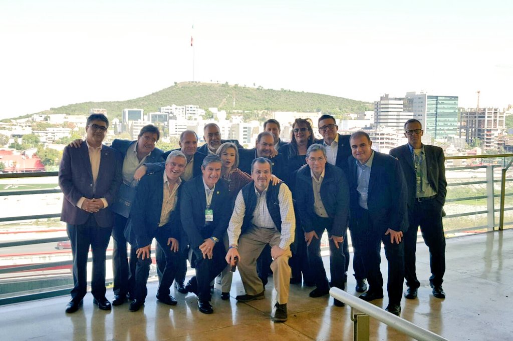 emcs_tecdemty's tweet photo. En su #RegresoaCasa a la #EMCS, la tercera generación #EMIS visita las instalaciones
#EXATec
#ExaEMIS
#TecSalud https://t.co/79HZ12EyqO