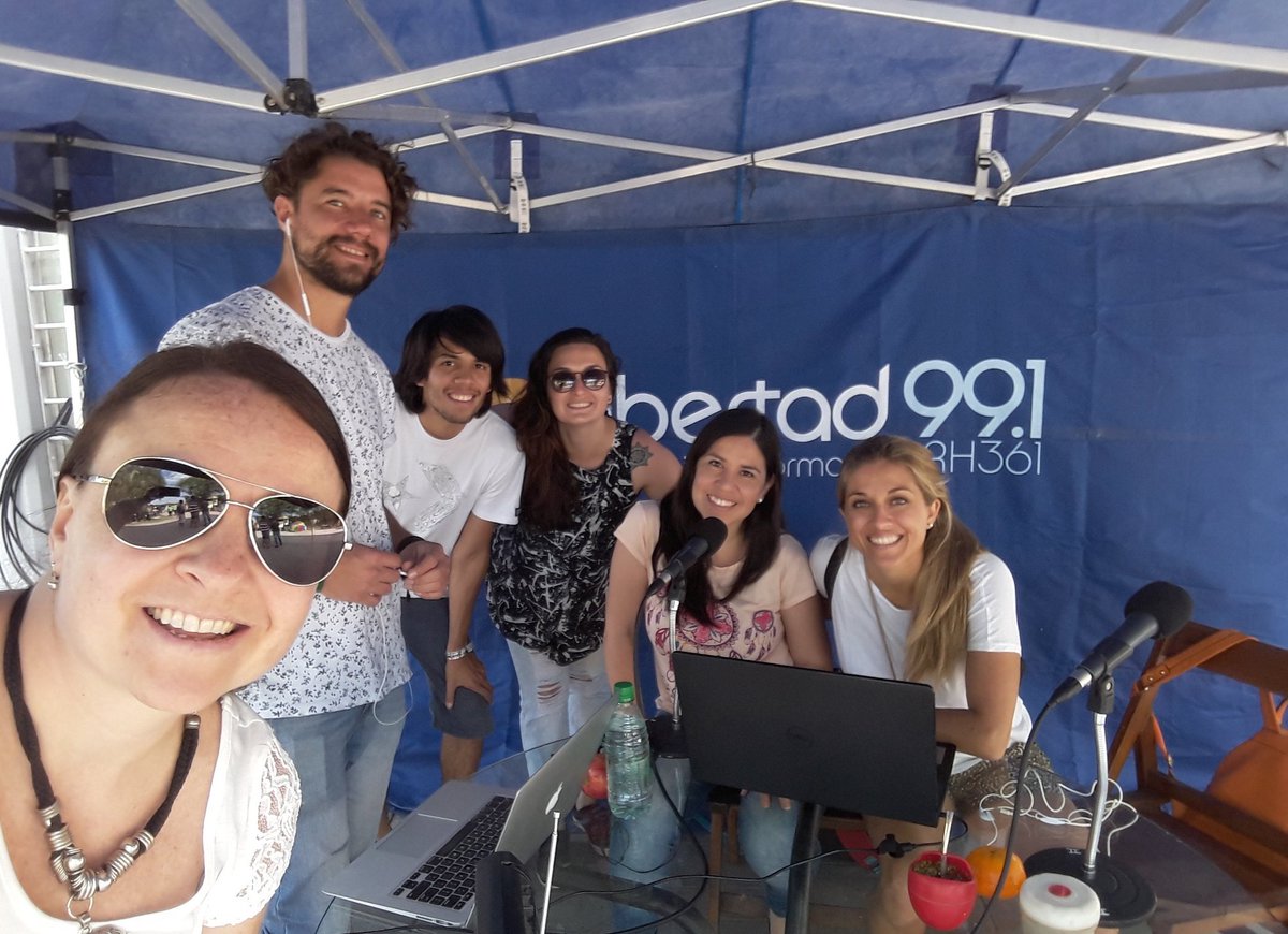 libertadfm991's tweet photo. El equipo de @libertadfm991 desde la #BAP2017 en https://t.co/c2Lxa2N4VG https://t.co/658w4GNDKG