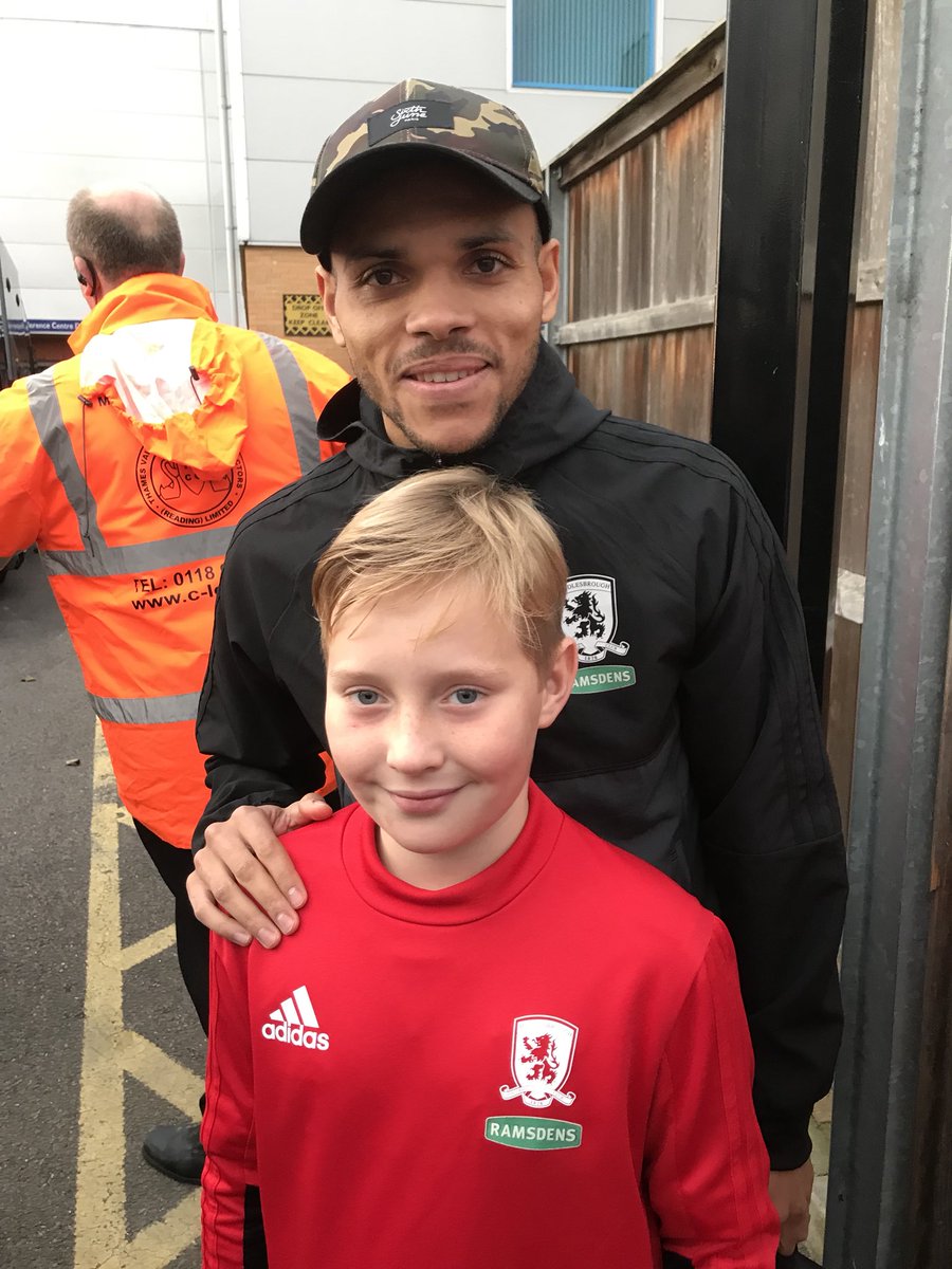 RogerClews's tweet photo. @MartinBraith Cheers for the photo and autograph, made my lads day with the 3pts as well👍⚽️😀 https://t.co/0iV3bXFsfc