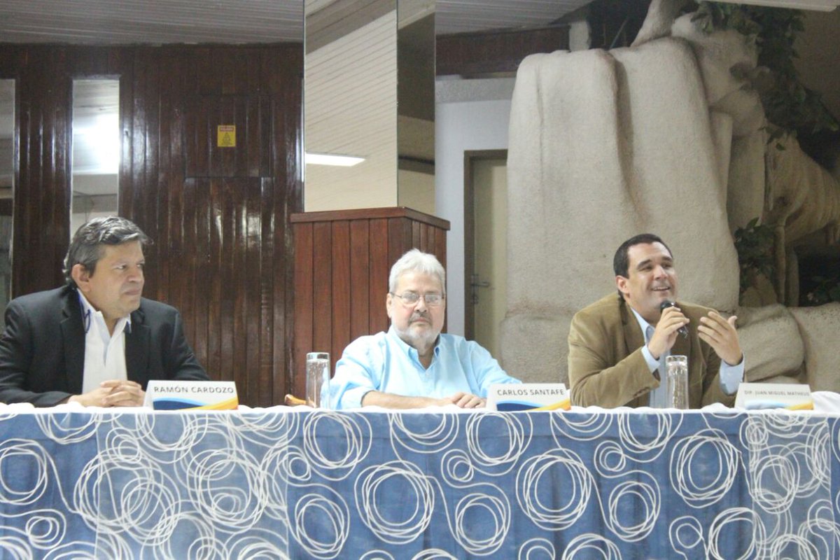 Michilopez05's tweet photo. Los cambios que han venido sucediendo en el país, no hacen pasar de uno a otro, si, sin darle solución al anterior.#JDNMARACAY 
@red_forma https://t.co/qPGEz2jzmW