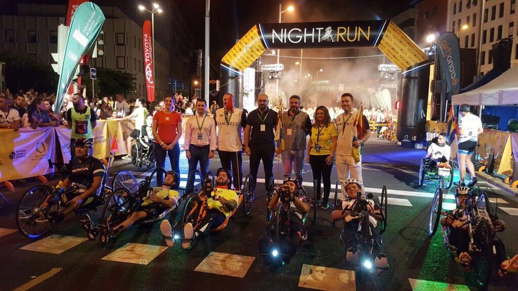aytolpgc's tweet photo. En breve arranca la @hsrnightrun. Ya se preparan los participantes de la prueba. https://t.co/jaM4D3uuhA