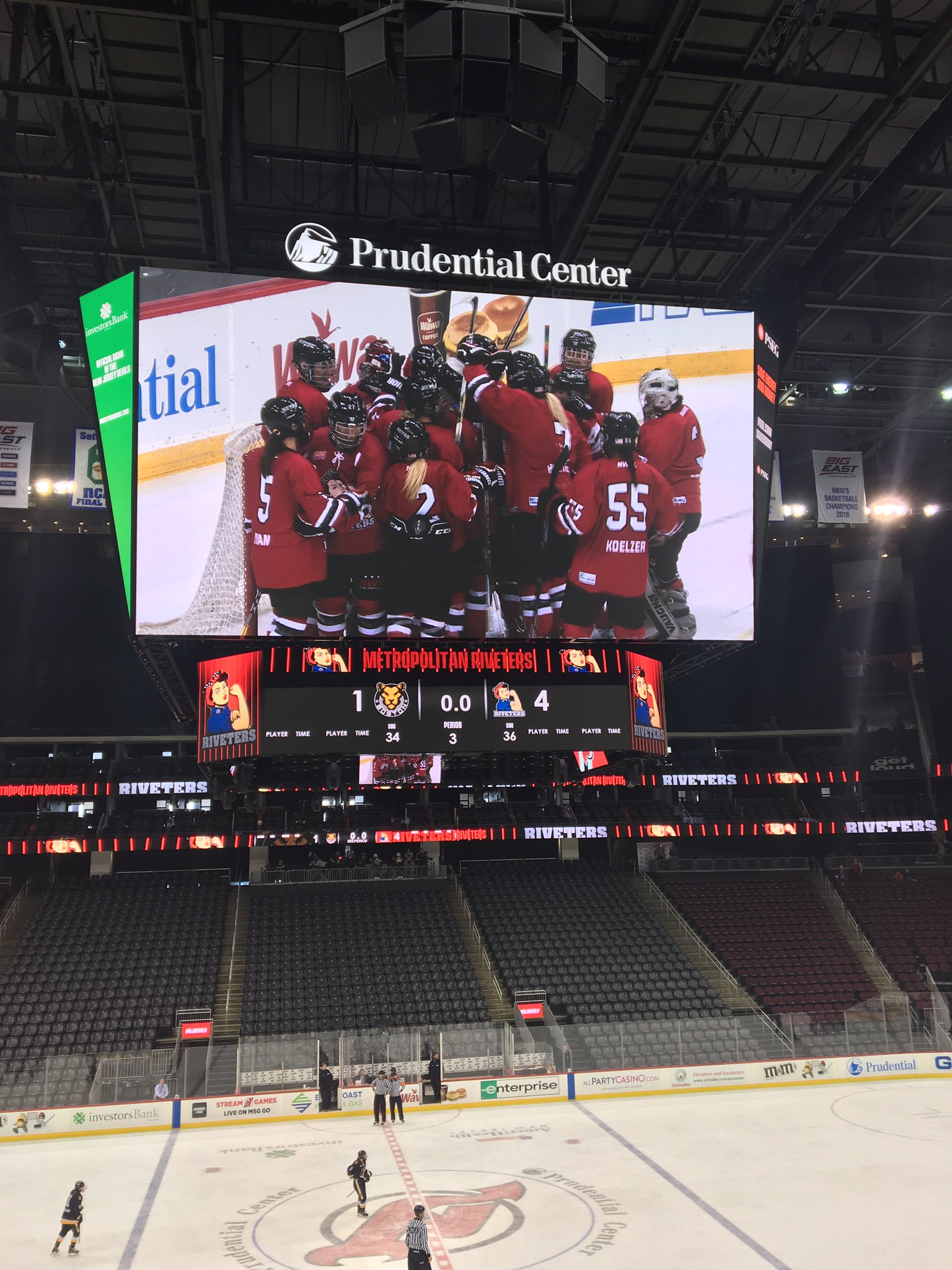 Metro Riveters 🏆 on Twitter "RIVS WIN THE FIRST GAME OF THE SEASON