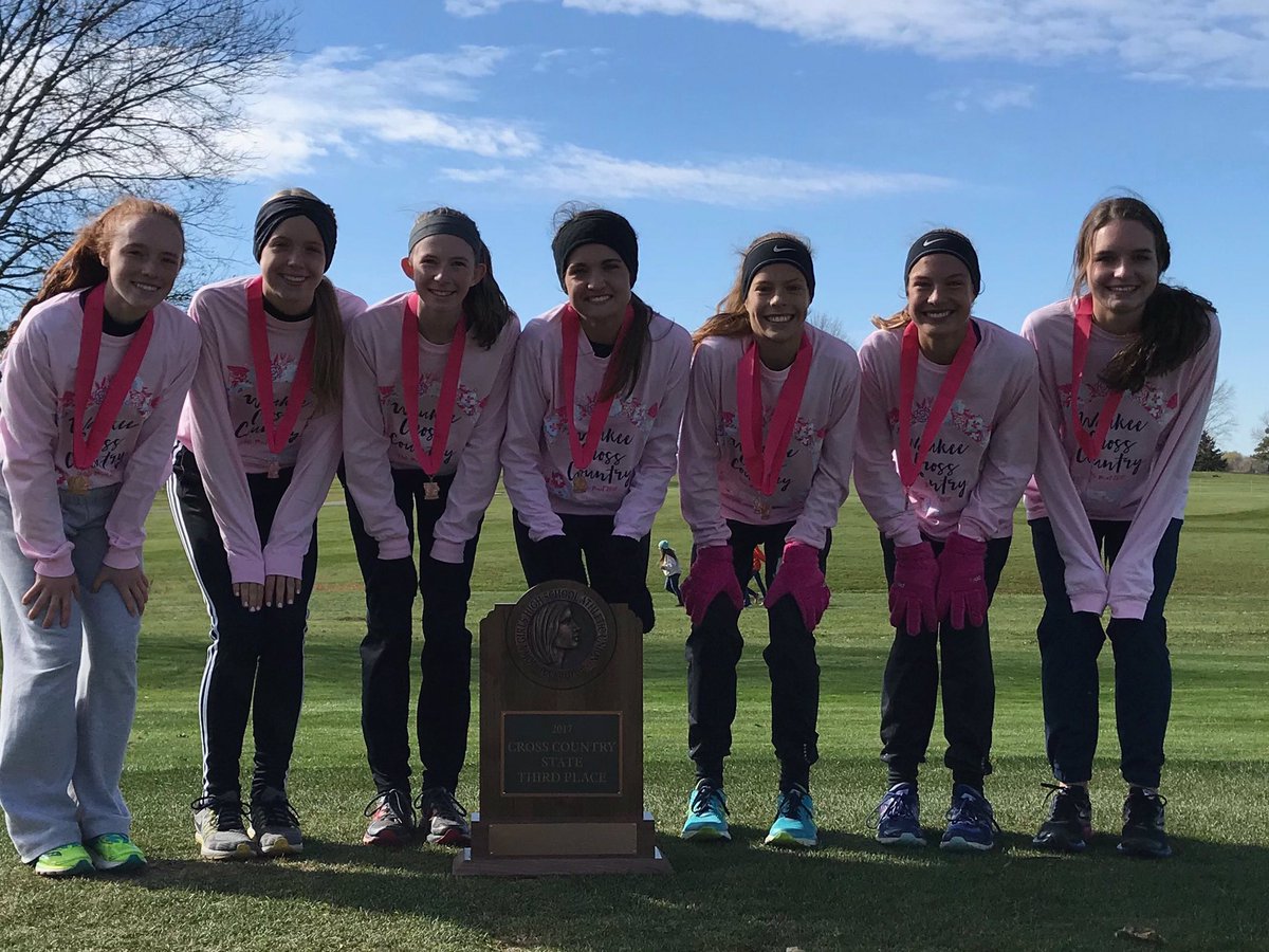 waukeegirlsxc's tweet photo. We are SO PROUD of our team. Waukee finishes 3rd today at State. These girls set a goal and achieved it! https://t.co/f7BGr2z1SS