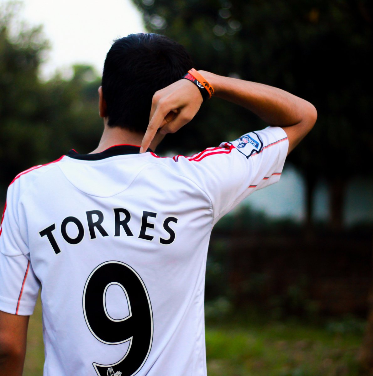 SajibBeg's tweet photo. @LFC @Torres https://t.co/H1kWBxuydh