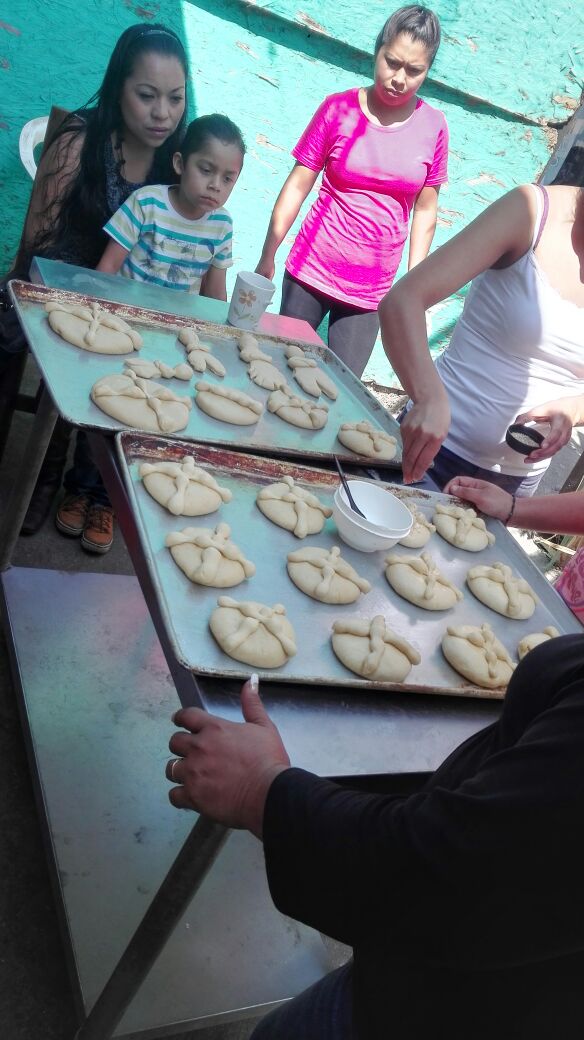 Curso pan d muerto, Col. Villa Santiago de Cvaca, seguimos trabajando con las mujeres d Morelos #LosPilaresDeMéxico