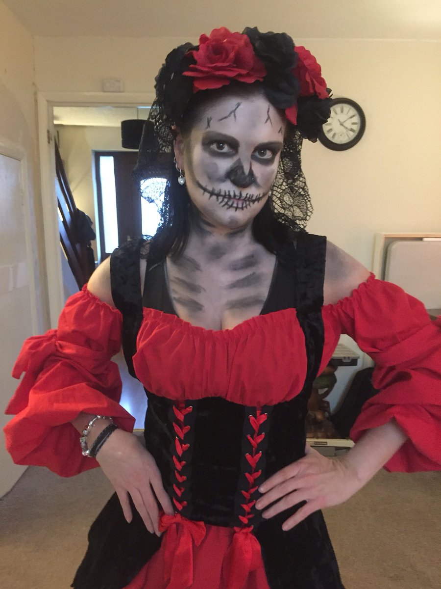 Clare_Louise77's tweet photo. Ready for the spooky sprint @spookysprint #spookysprint #parkinsons https://t.co/9NckChQ9Mk