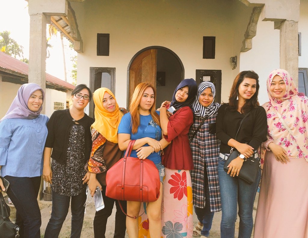 nahariaasruddin's tweet photo. Kalian terbaik, sahabats😘😘
#BestFriends
#reuniSD https://t.co/Z0k579N7kb