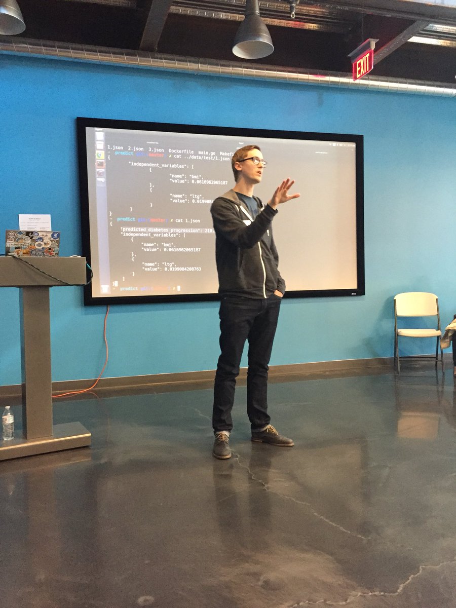 JahnelGroup's tweet image. @dwhitena making us smarter with machine learning at the @gdgCapRegion #DevFestCR2017 #machinelearning