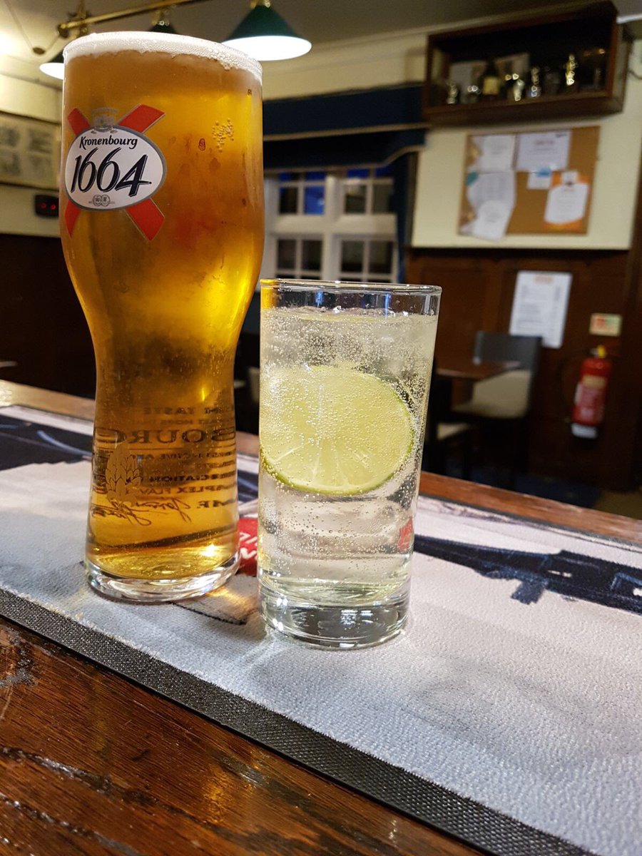 theBrave_Nelson's tweet photo. Sometimes all you need is football and drinks #thebravenelson https://t.co/0gCJeJOusJ