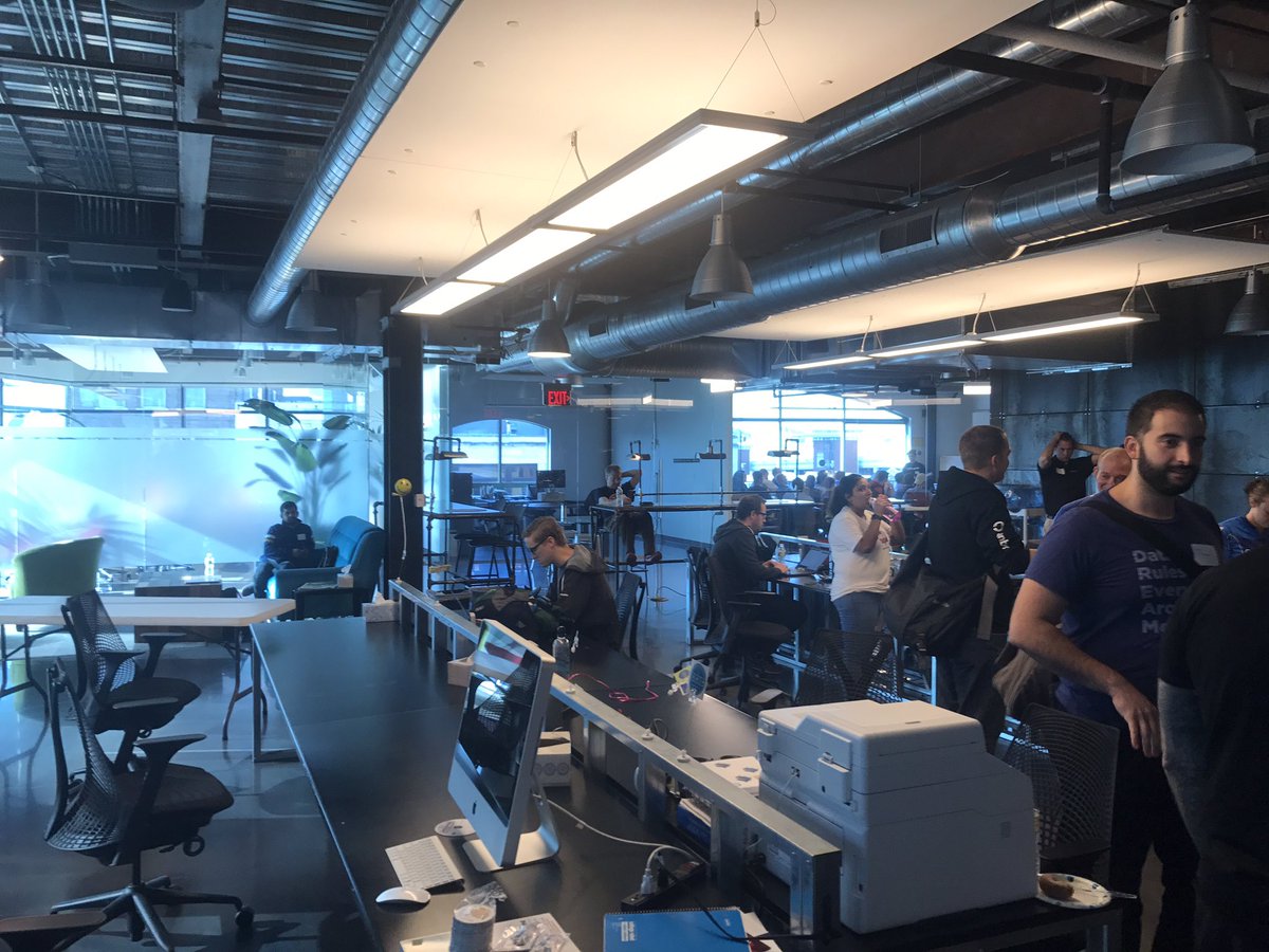 gdgCapRegion's tweet image. #DevFestCR2017 #community