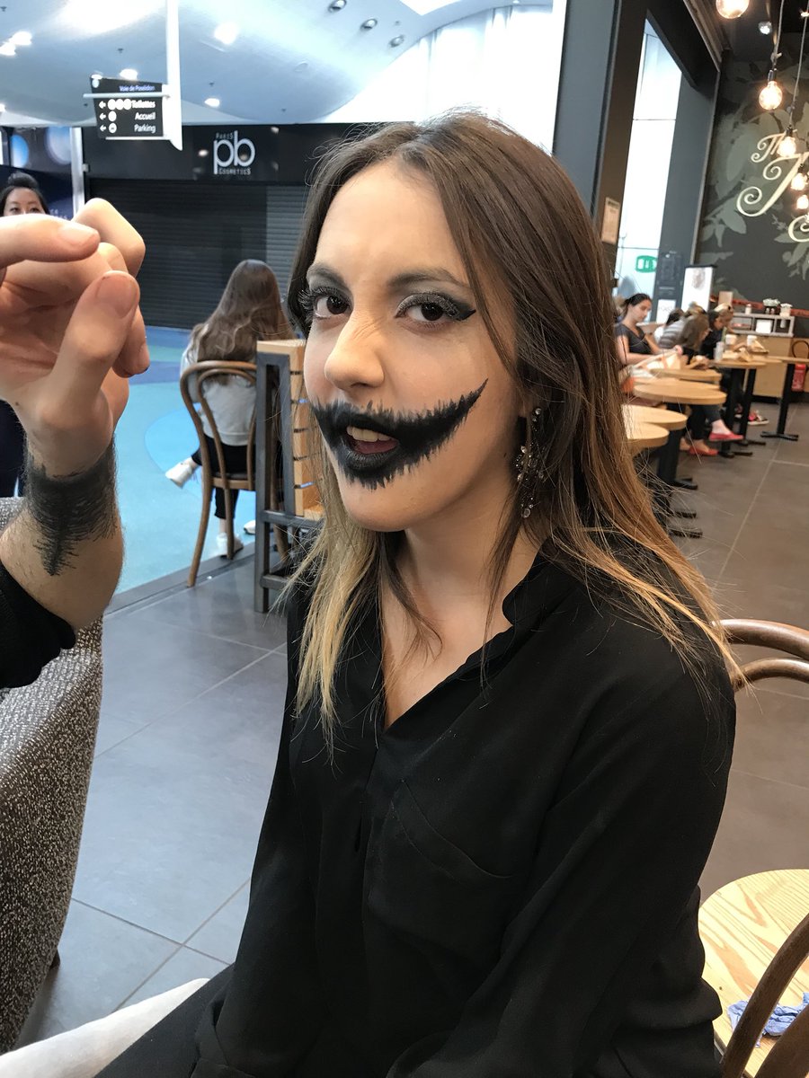 mathiouu66's tweet photo. Halloween starbucks montpellier muhahaha !! โ ๏ธ๐ป๐ odysseum #starbucks #halloween #tobeapartner #starbucksmontpellier https://t.co/YPZf7XFbBL