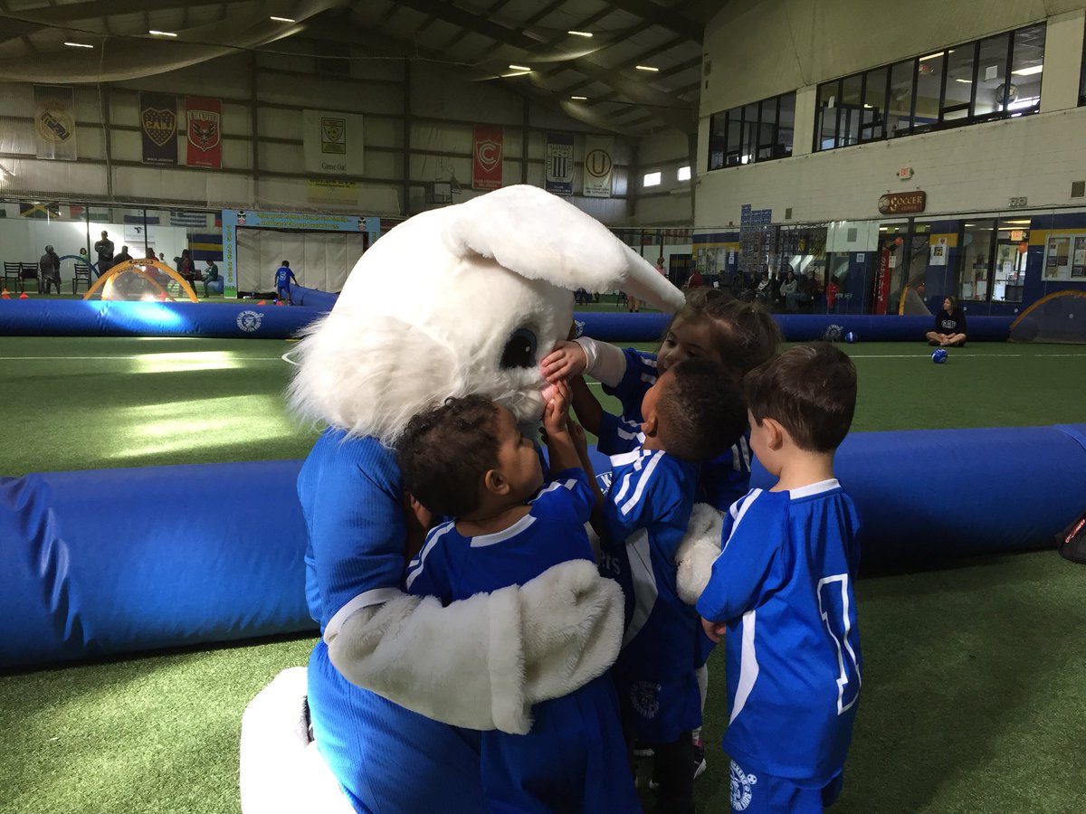 SNFliveOfficial's tweet photo. Sign up today &amp; be part of the Lil’ Kickers family. Registration for the Winter session is now open. https://t.co/fcvwFcakoZ  #GameOn #SNF https://t.co/ZIFJP8dbda