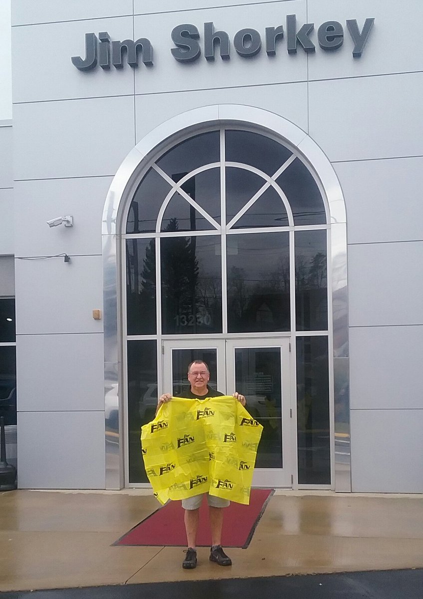 JColony13's tweet photo. Hanging out until 1pm  @JimShorkeyAutos in North Huntingdon with our new @937theFan rain ponchos! https://t.co/bFgF6xXehD