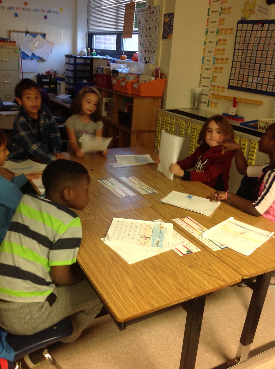 CamelotES_1's tweet photo. Ms. Saah’s First Graders practice their oral language skills by proudly sharing their writing with others.#writingcelebration#proudwriters https://t.co/MkYtjwc1He