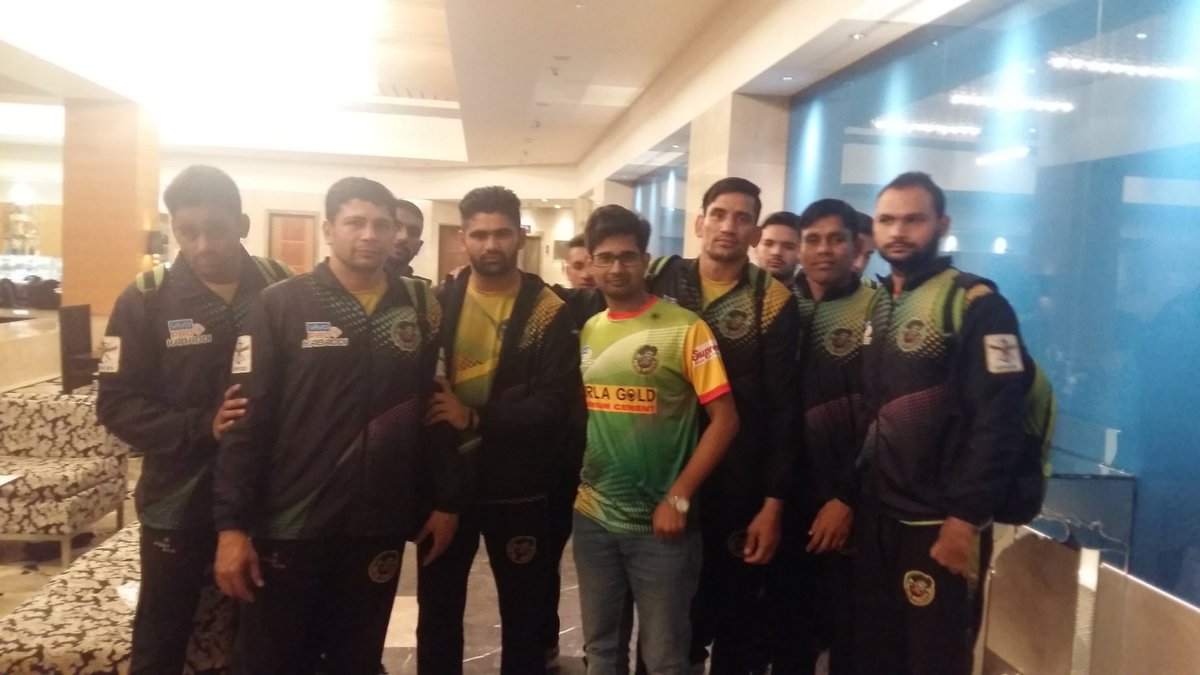 ImAJeetRoy's tweet photo. Congratulations  Champion @PatnaPirates @rajeshvshah 
#PirateHamla #Lepanga #Champion https://t.co/yNcdGsptYL