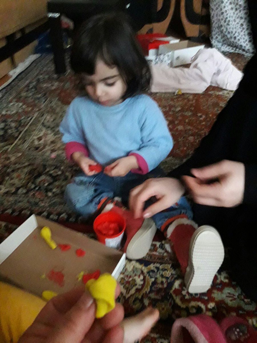 essturk34's tweet photo. Anneleri doğum esnasında vefat eden Suriyeli Adnan(10 Günlük)ve Hifa(2 Yaşında) kardeşleri ziyaret ettik.
Annesizlik  gibi
yoksunluk yoktur😢 https://t.co/owSt5KX0kR