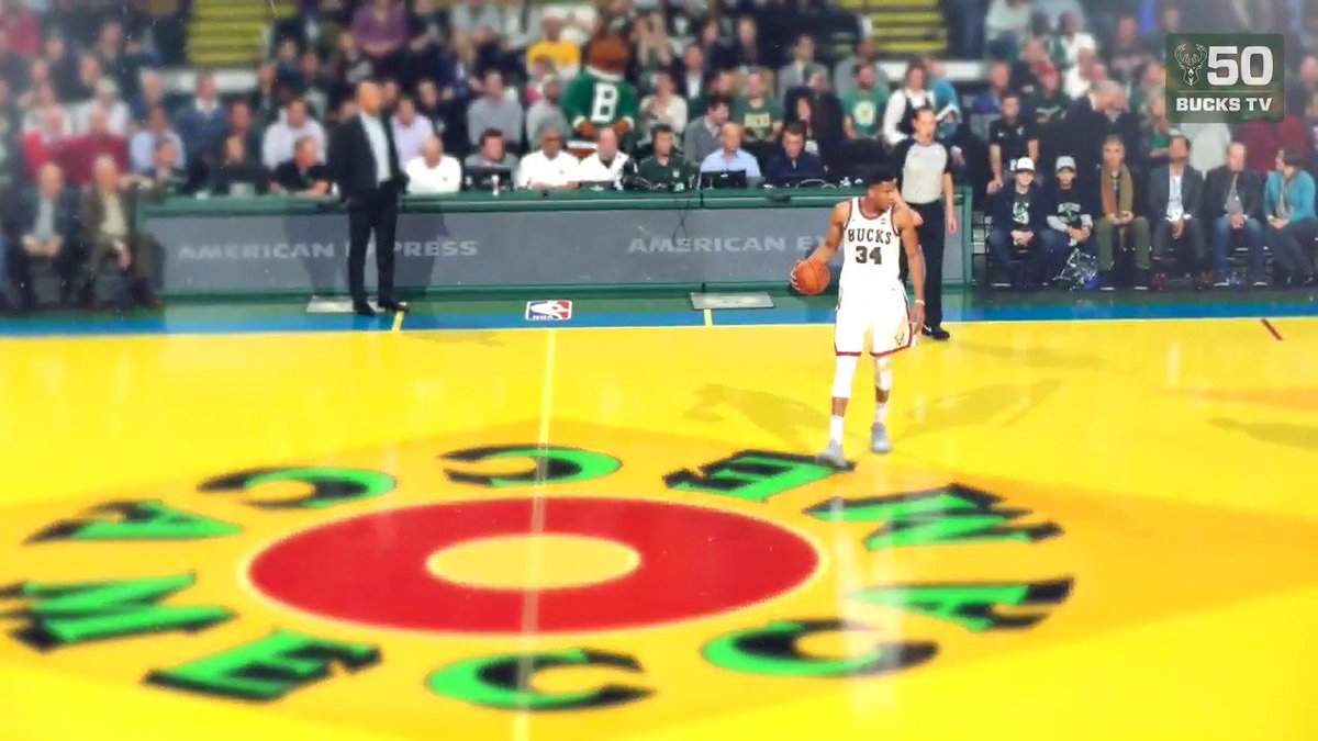 We went back to our original home for one night and it was incredible.  #ReturnToTheMECCA https://t.co/1Noc04CJS7