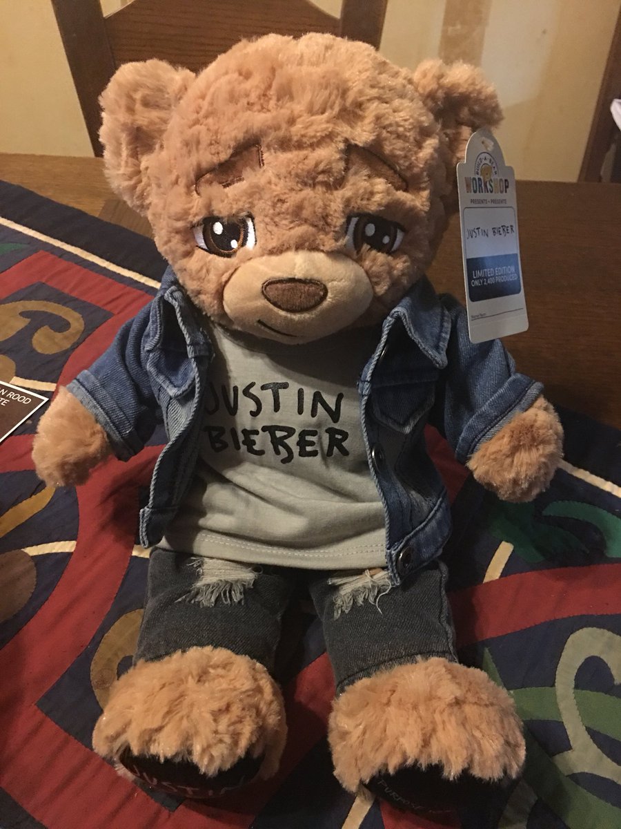 LillDonjaaa's tweet photo. Look who is arrived today ๐ #biebear @justinbieber https://t.co/PAMkh4zQoK